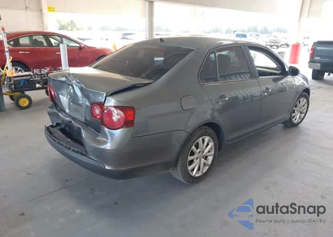 2010 Volkswagen Jetta Limited Edition from USA, damaged, VIN 3VWRX7AJ9AM131068